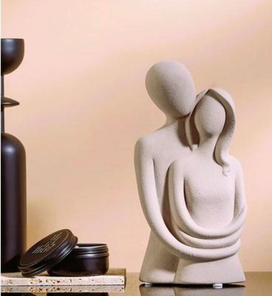 AMORÉ FIGURE
