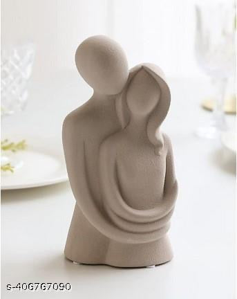 AMORÉ FIGURE